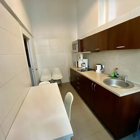 Bellevue Am Kurfuerstendamm מלון 3*